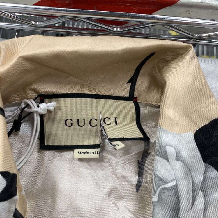 Gucci Gucci Rose Print Silk Button Up Size 38 Size XS / US 0-2 / IT 36-38 - 10 Thumbnail