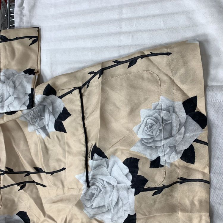 Gucci Gucci Rose Print Silk Button Up Size 38 Size XS / US 0-2 / IT 36-38 - 8 Thumbnail