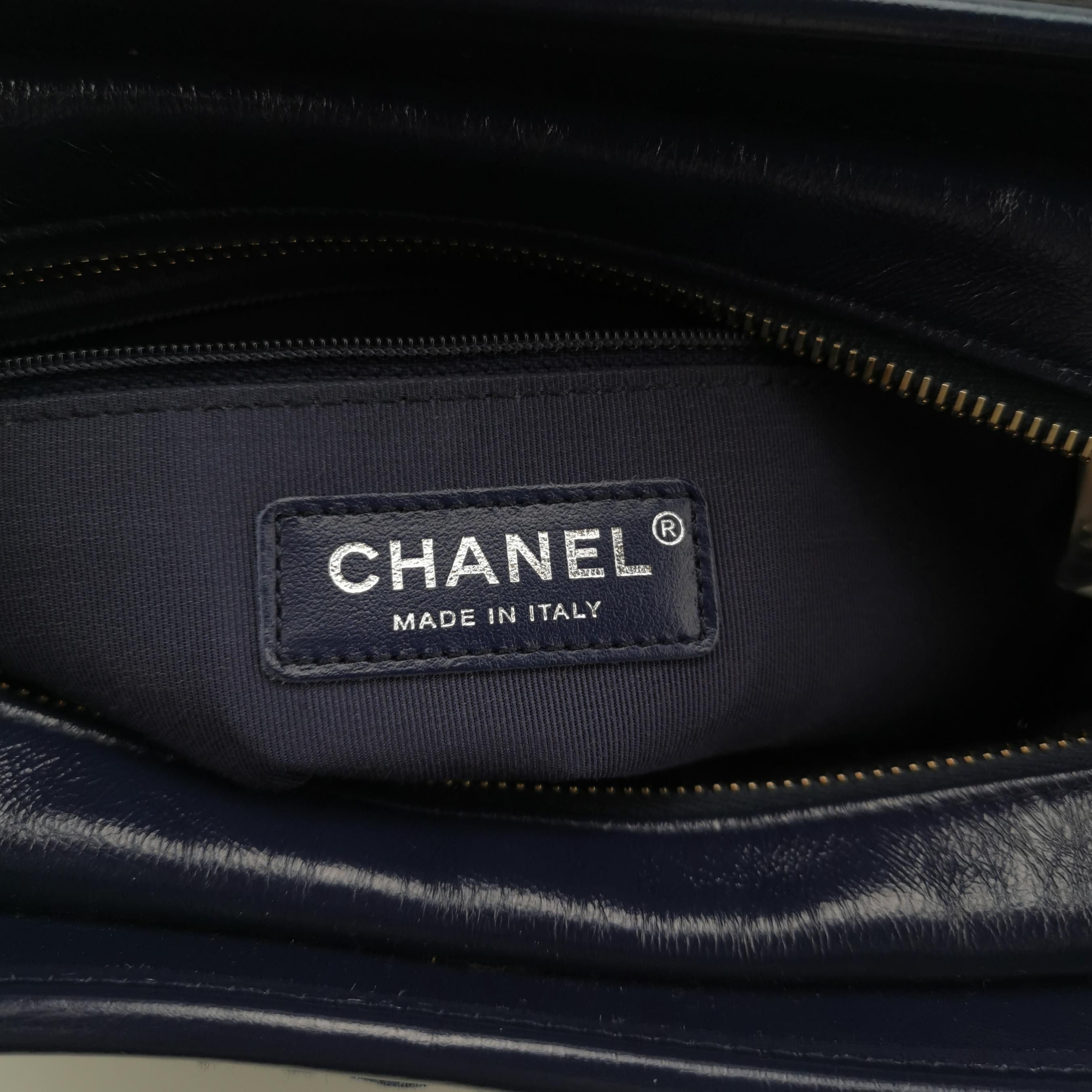 Chanel Chanel Women os Shoulder Bags Size ONE SIZE - 8 Thumbnail