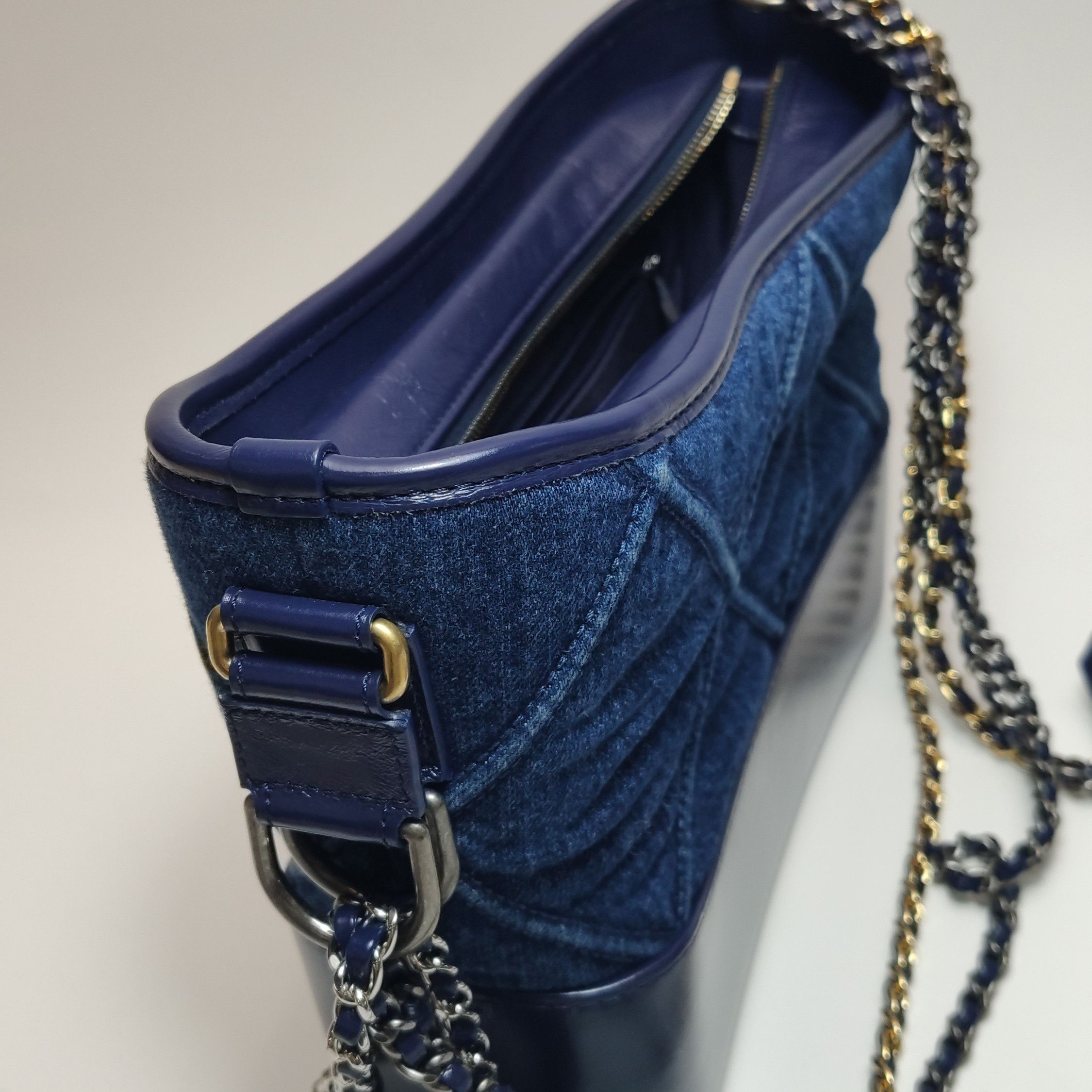 Chanel Chanel Women os Shoulder Bags Size ONE SIZE - 15 Thumbnail