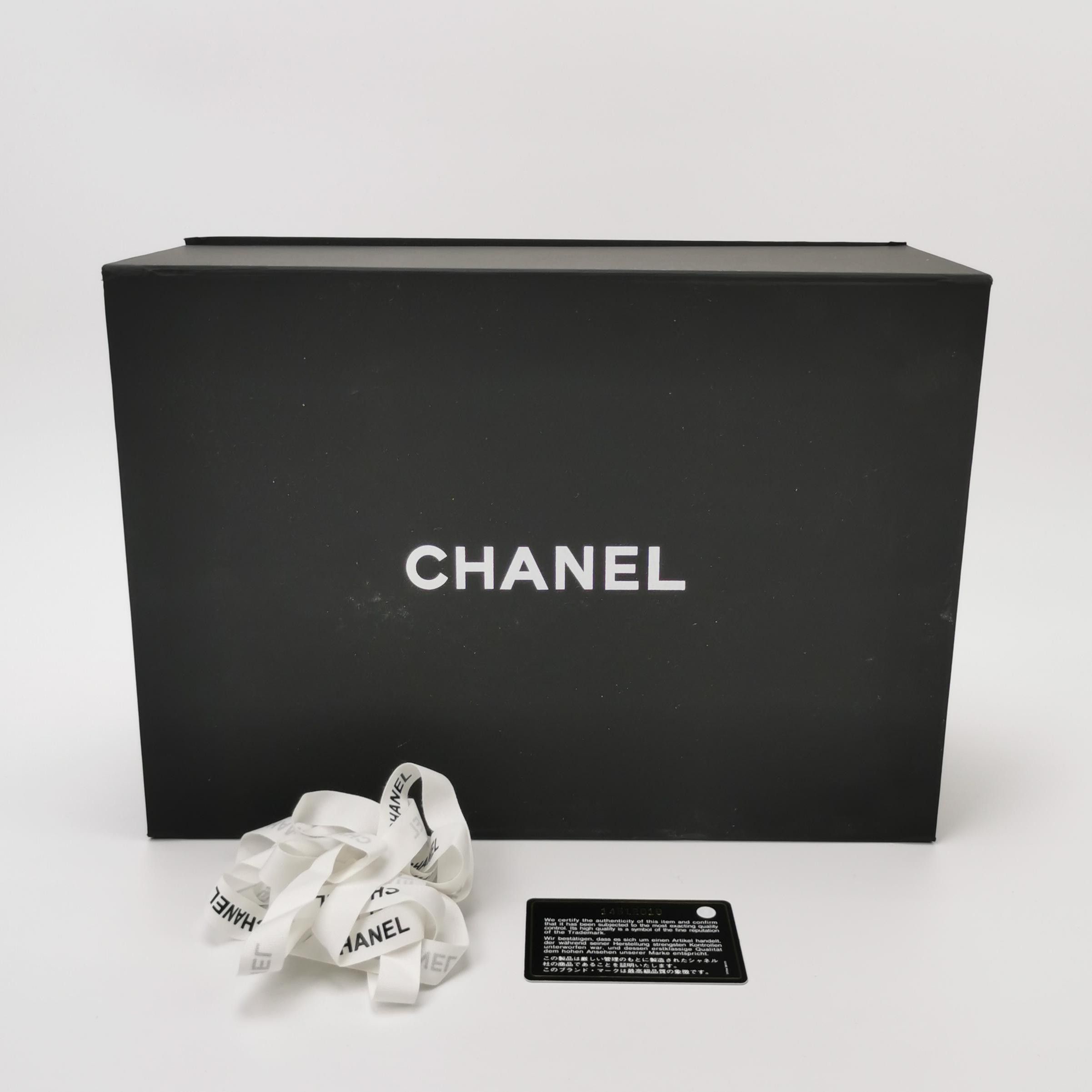 Chanel Chanel Women os Shoulder Bags Size ONE SIZE - 9 Thumbnail