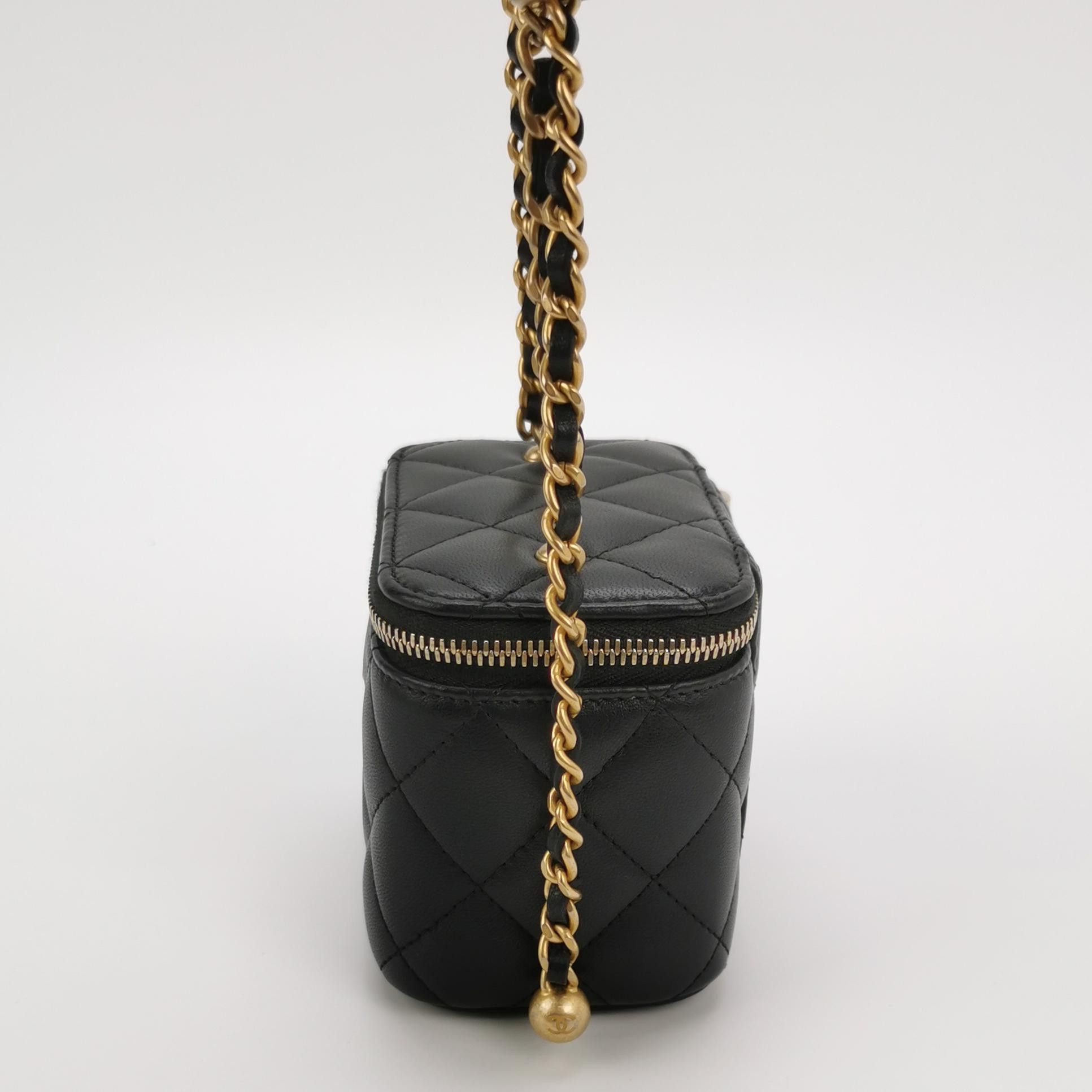 Chanel Chanel Women os Shoulder Bags Size ONE SIZE - 3 Thumbnail