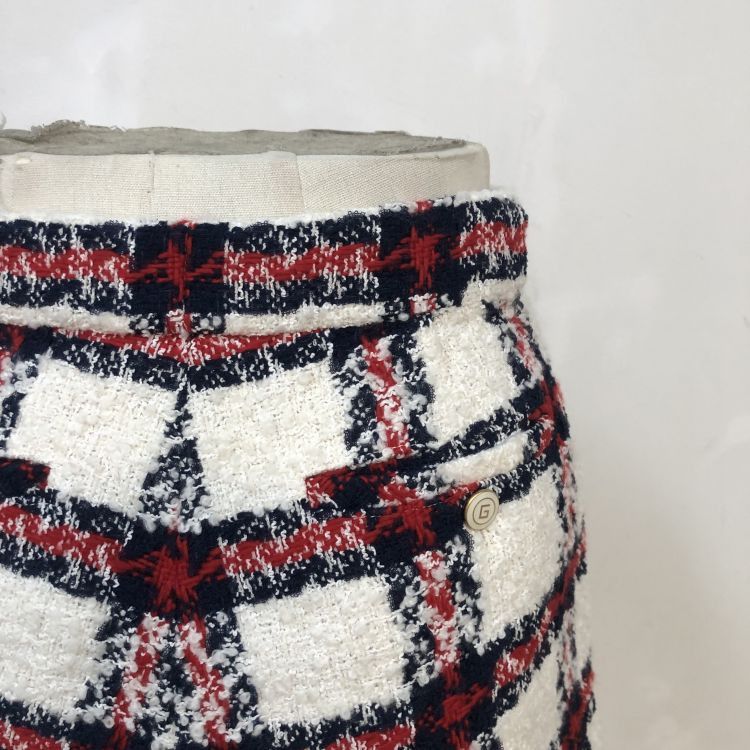 Gucci Gucci Plaid Tweed Shorts Size 36 Size 25" / US 0 / IT 36 - 9 Thumbnail