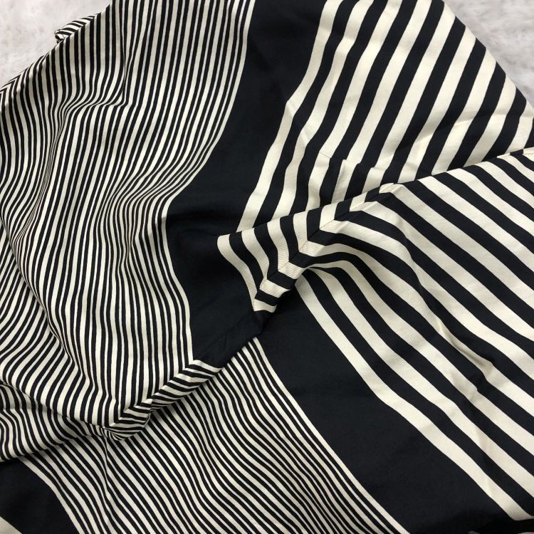 Gucci Gucci Striped Midi Skirt Size 40 Size 27" / US 4 / IT 40 - 9 Thumbnail