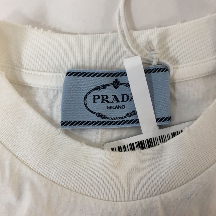 Prada Prada Sequin Triangle Logo T-Shirt Size S Size S / US 4 / IT 40 - 3 Thumbnail