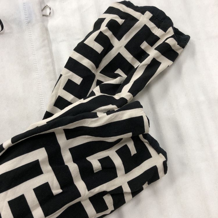 Balmain Balmain Monogram Long Sleeve Top Size 36 Size XS / US 0-2 / IT 36-38 - 8 Thumbnail