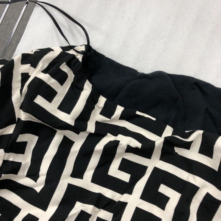 Balmain Balmain Monogram Long Sleeve Top Size 36 Size XS / US 0-2 / IT 36-38 - 6 Thumbnail