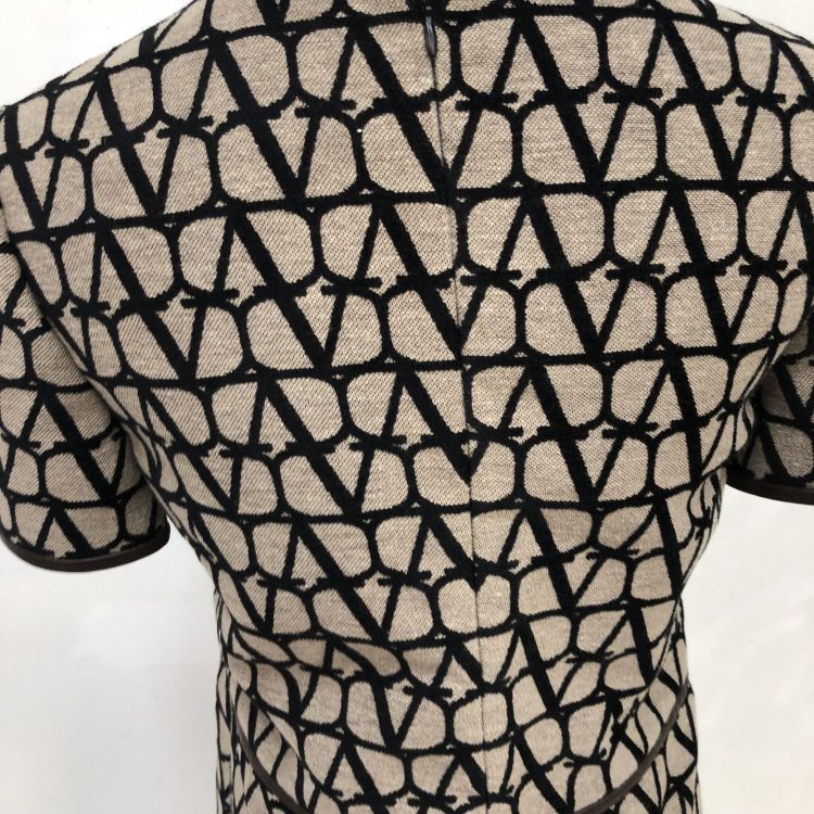 Valentino Valentino VLogo Pattern Leather Trim Dress Size 38 Size XS / US 0-2 / IT 36-38 - 6 Thumbnail