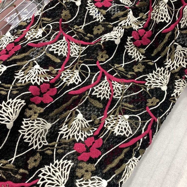 Valentino Valentino Floral Embroidered Midi Dress Size 44 Size M / US 6-8 / IT 42-44 - 9 Thumbnail