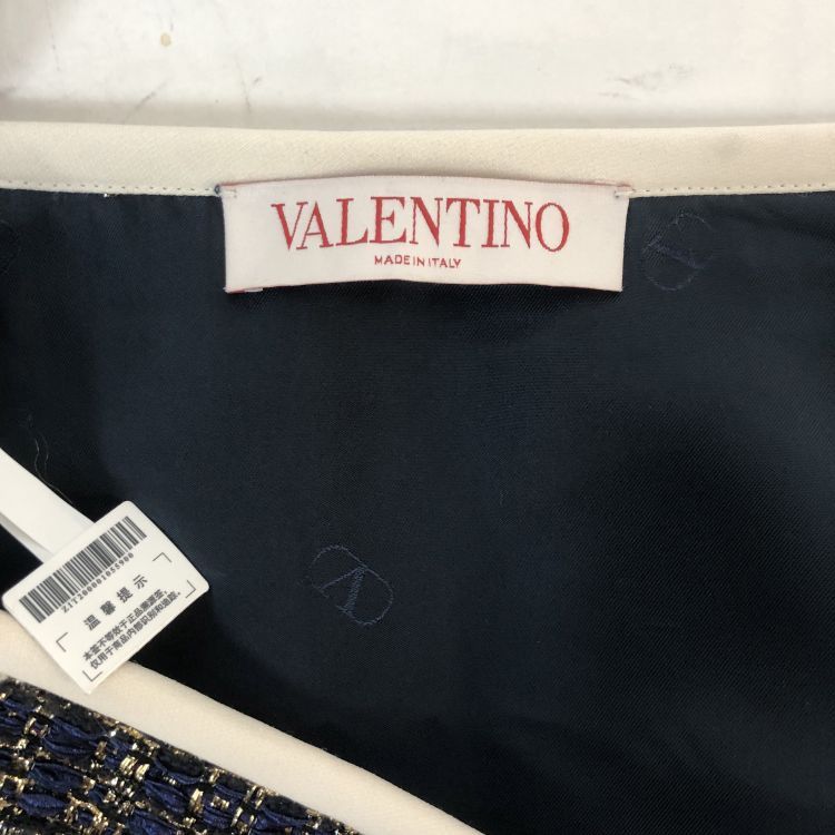 Valentino Valentino Tweed Studded Blazer Size 38 Size XS / US 0-2 / IT 36-38 - 4 Thumbnail