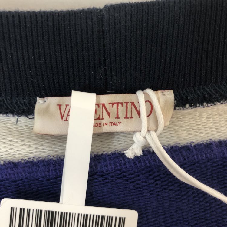 Valentino Valentino V 1960 Logo Patch Cardigan Size L Size US L / EU 52-54 / 3 - 3 Thumbnail