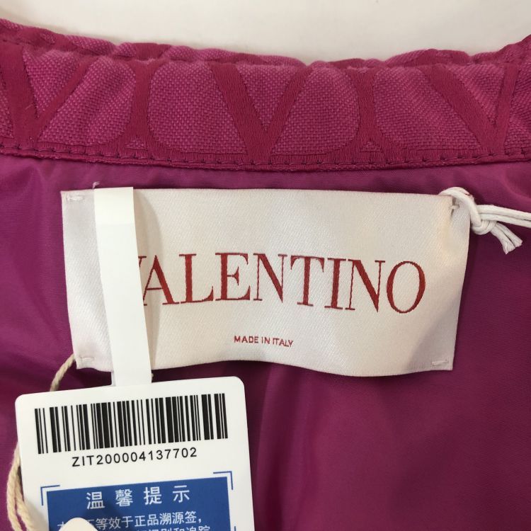 Valentino Valentino VLogo Monogram Jacket Size 40 Size S / US 4 / IT 40 - 3 Thumbnail
