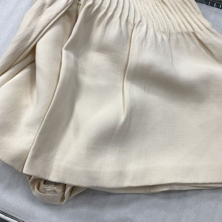 Valentino Valentino Pleated Wool Silk Shorts Size 40 Size 27" / US 4 / IT 40 - 10 Thumbnail
