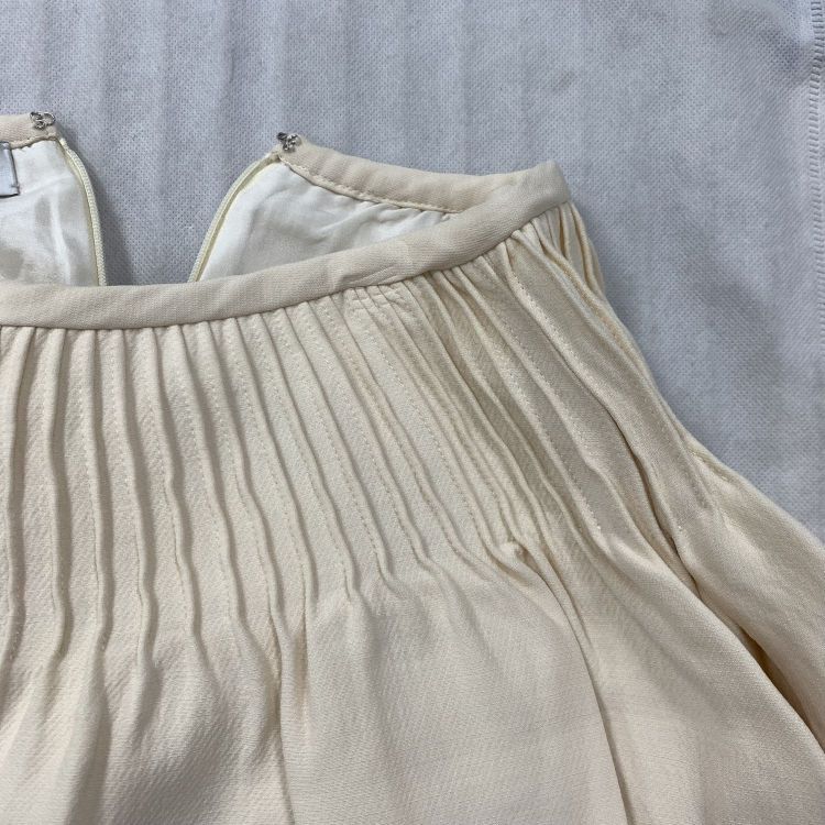 Valentino Valentino Pleated Wool Silk Shorts Size 40 Size 27" / US 4 / IT 40 - 7 Thumbnail
