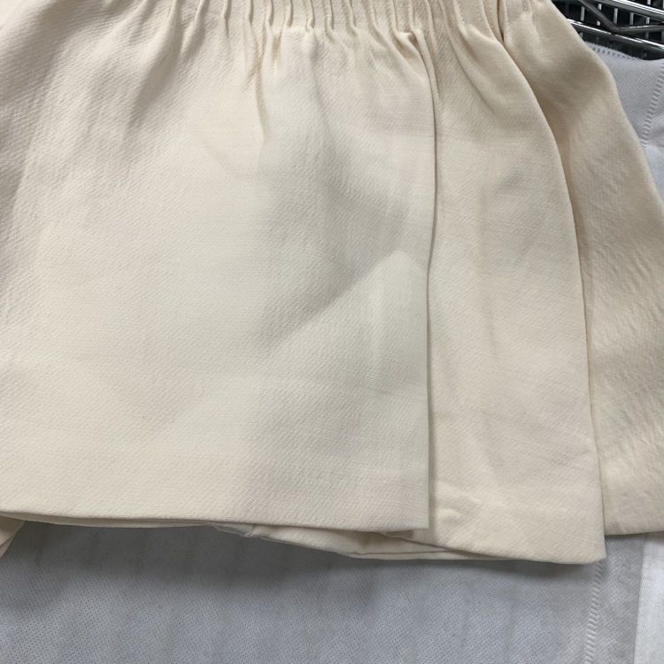 Valentino Valentino Pleated Wool Silk Shorts Size 40 Size 27" / US 4 / IT 40 - 9 Thumbnail