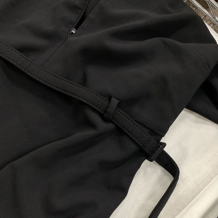 Valentino Valentino Black Zip Up Belted Jacket Size 44 Size M / US 6-8 / IT 42-44 - 7 Thumbnail