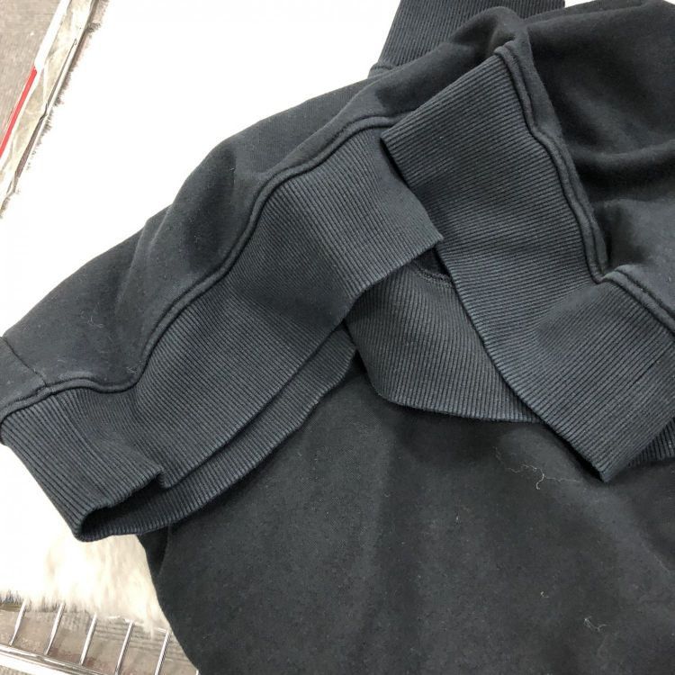 Valentino Valentino V Logo Black Sweatshirt Size XXL Size US XXL / EU 58 / 5 - 10 Thumbnail