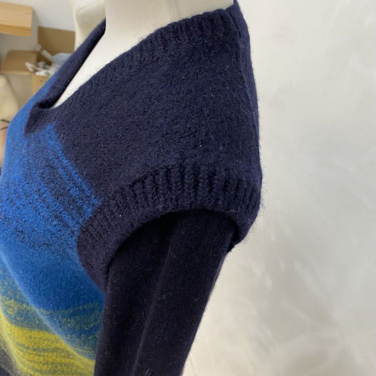 Bottega Veneta Bottega Veneta Ombre Wool Sweater Vest Size 38 Size XS / US 0-2 / IT 36-38 - 8 Thumbnail