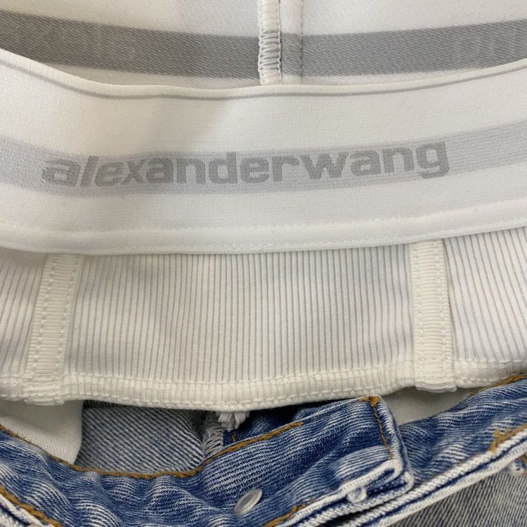 Alexander Wang Alexander Wang Logo Elastic Waist Denim Shorts Size 25 Size 25" / US 0 / IT 36 - 8 Thumbnail