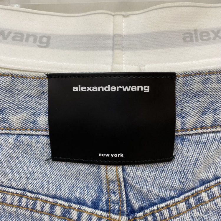 Alexander Wang Alexander Wang Logo Elastic Waist Denim Shorts Size 25 Size 25" / US 0 / IT 36 - 5 Thumbnail