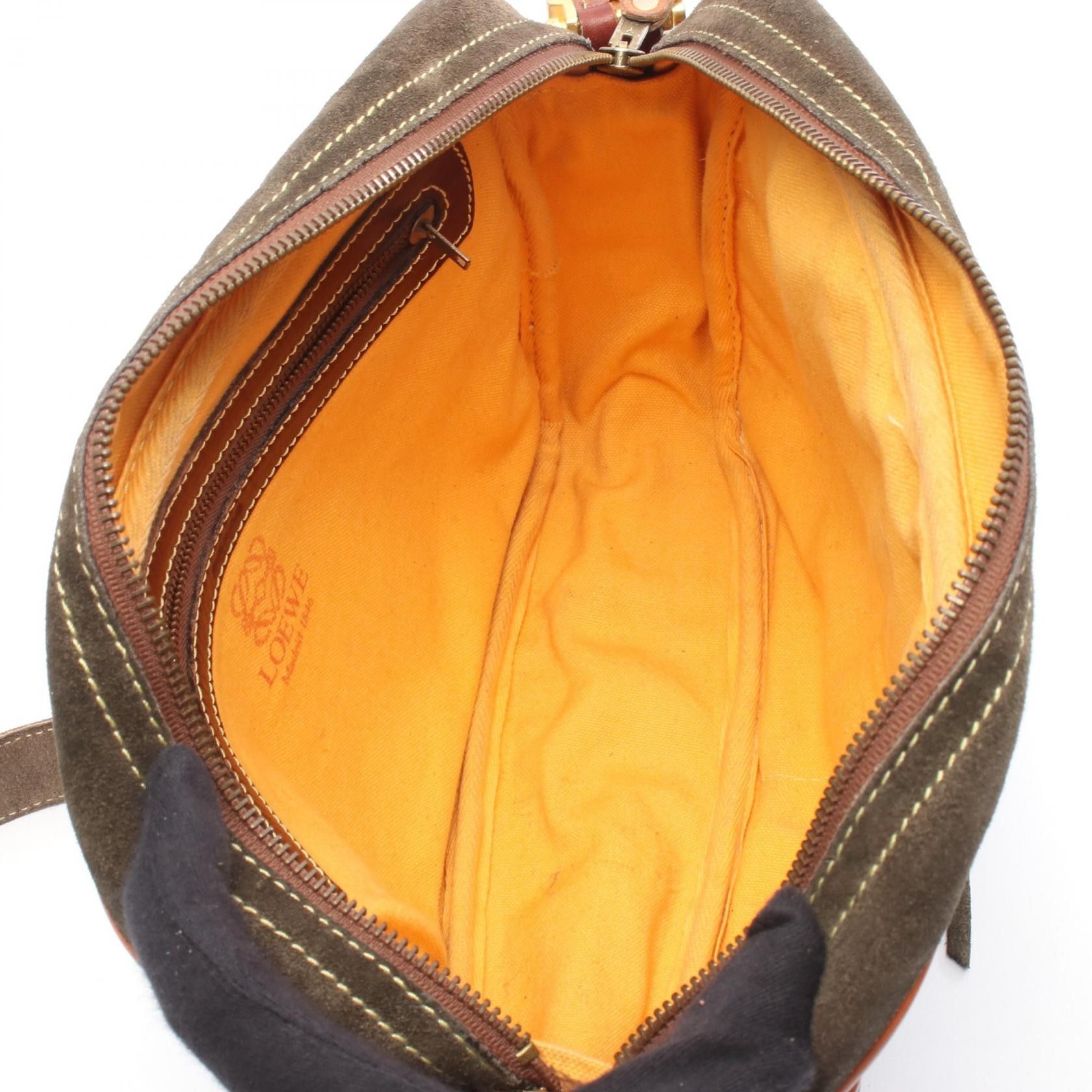 Loewe Loewe Loewe Anagram Leather Shoulder Bag Leather Shoulder Bag DUTY FREE for USA Size ONE SIZE - 3 Thumbnail