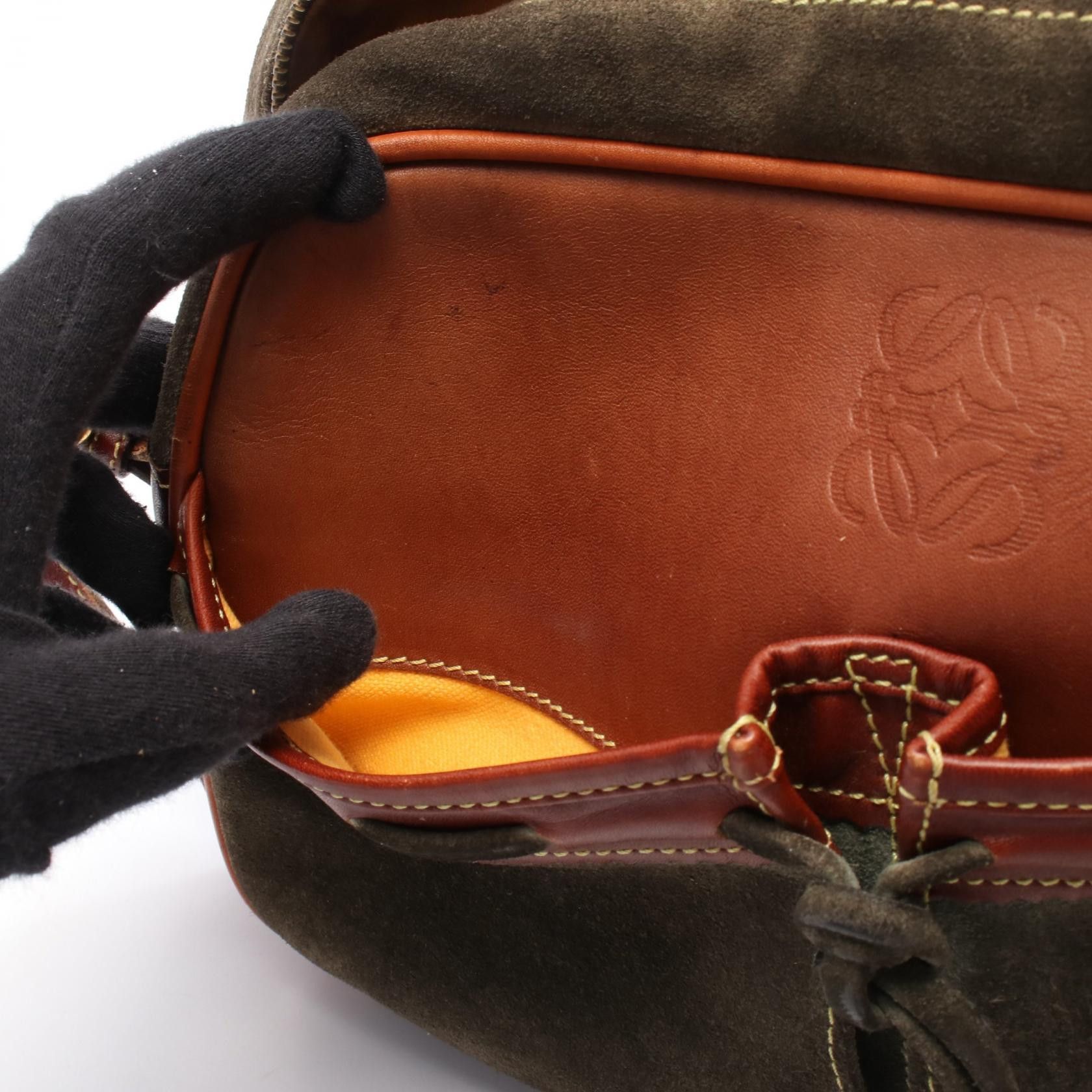 Loewe Loewe Loewe Anagram Leather Shoulder Bag Leather Shoulder Bag DUTY FREE for USA Size ONE SIZE - 8 Thumbnail