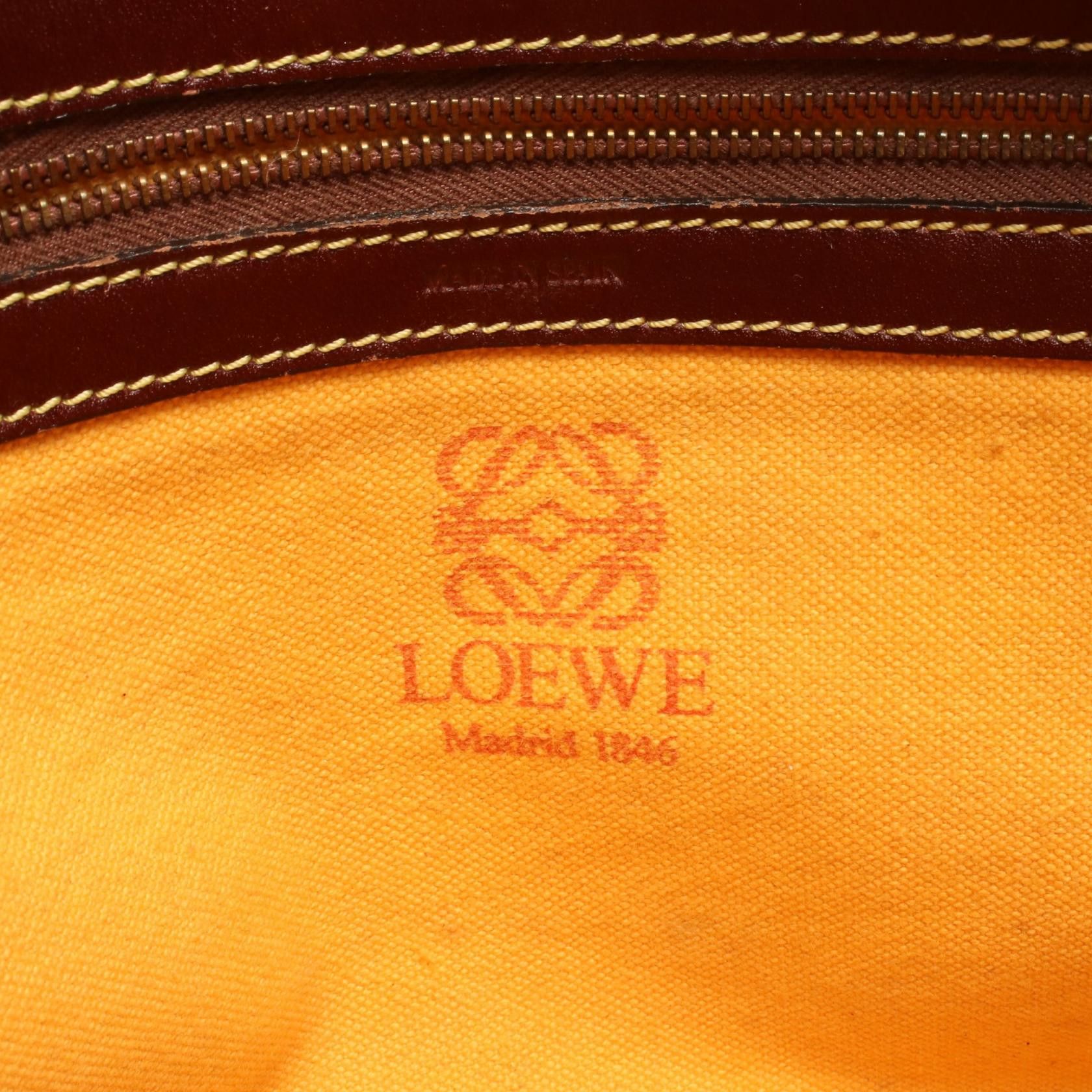 Loewe Loewe Loewe Anagram Leather Shoulder Bag Leather Shoulder Bag DUTY FREE for USA Size ONE SIZE - 4 Thumbnail