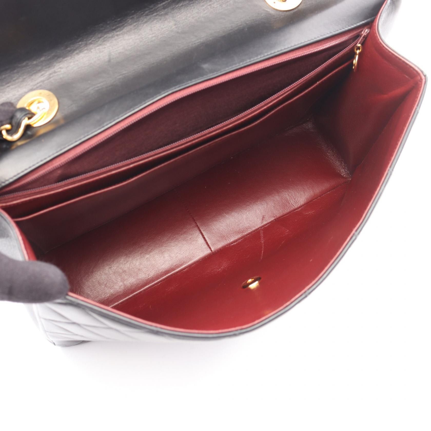 Chanel Chanel Chanel Matelasse Lambskin Shoulder Bag Leather Shoulder Bag DUTY FREE for USA Size ONE SIZE - 3 Thumbnail