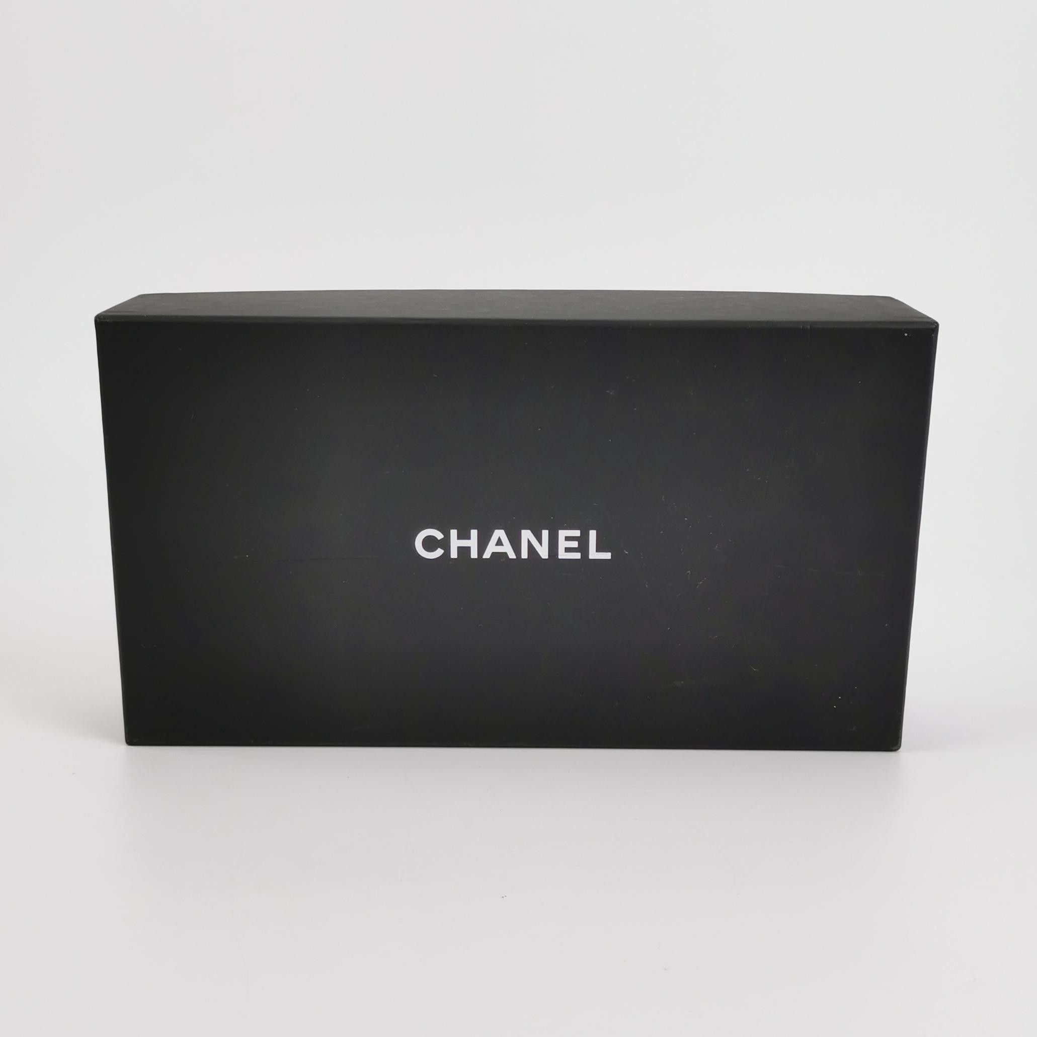 Chanel Chanel Women os Clutches Size ONE SIZE - 8 Thumbnail