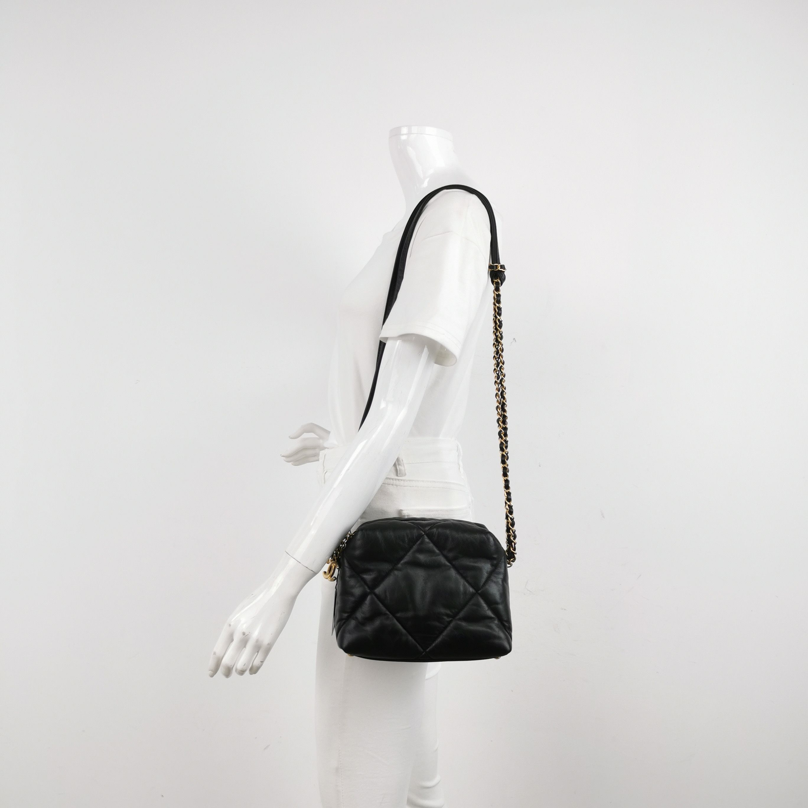 Chanel Chanel Women os Crossbody Bags Size ONE SIZE - 2 Thumbnail
