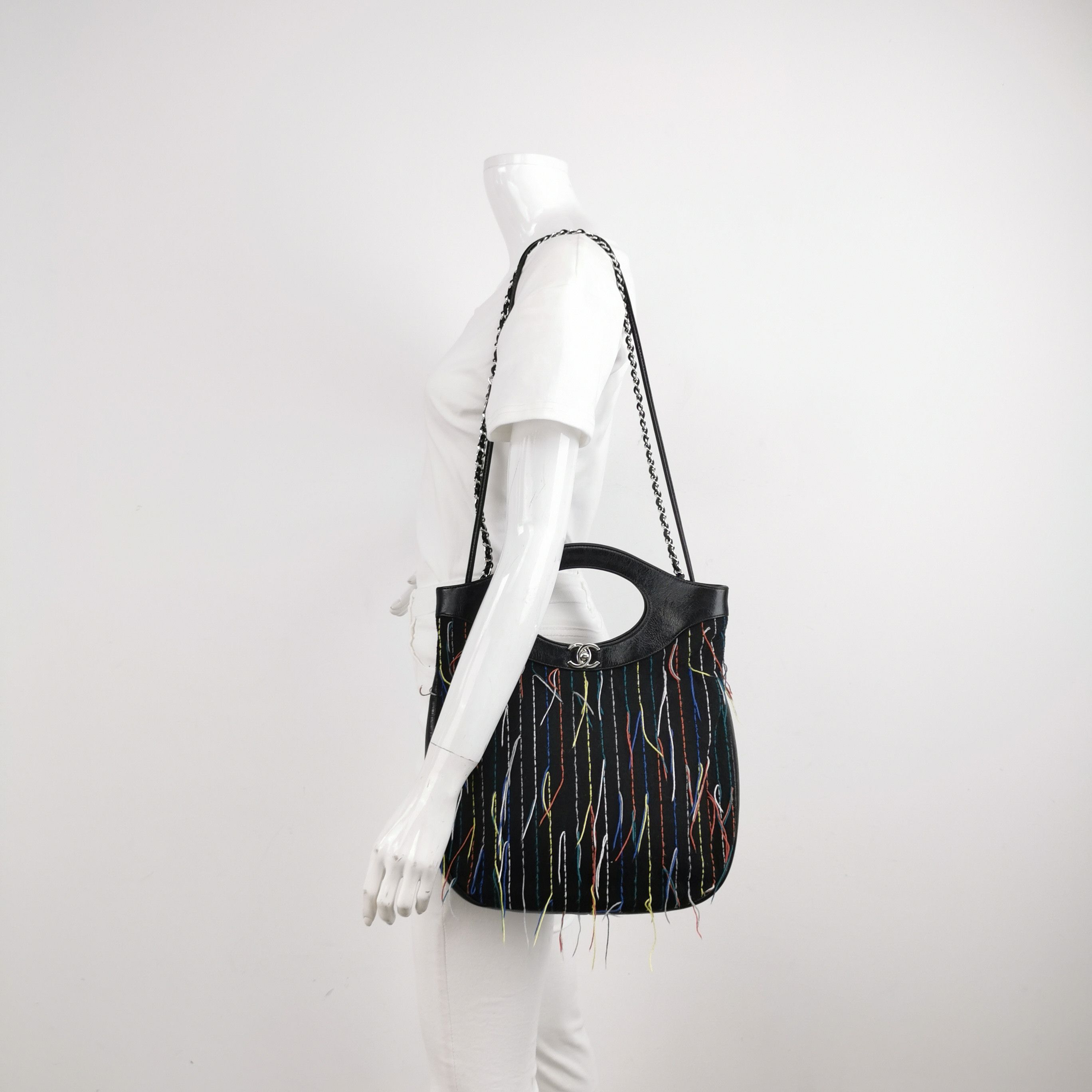 Chanel Chanel Women os Shoulder Bags Size ONE SIZE - 2 Thumbnail