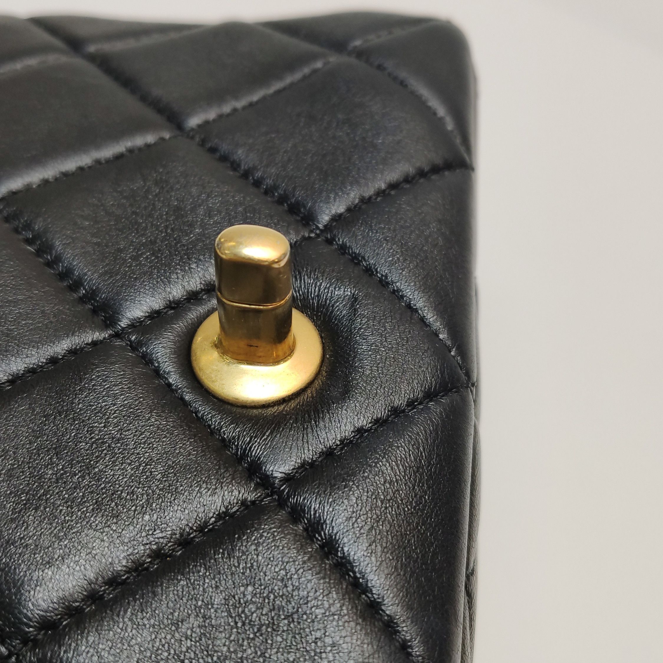 Chanel Chanel Women os Shoulder Bags Size ONE SIZE - 12 Thumbnail