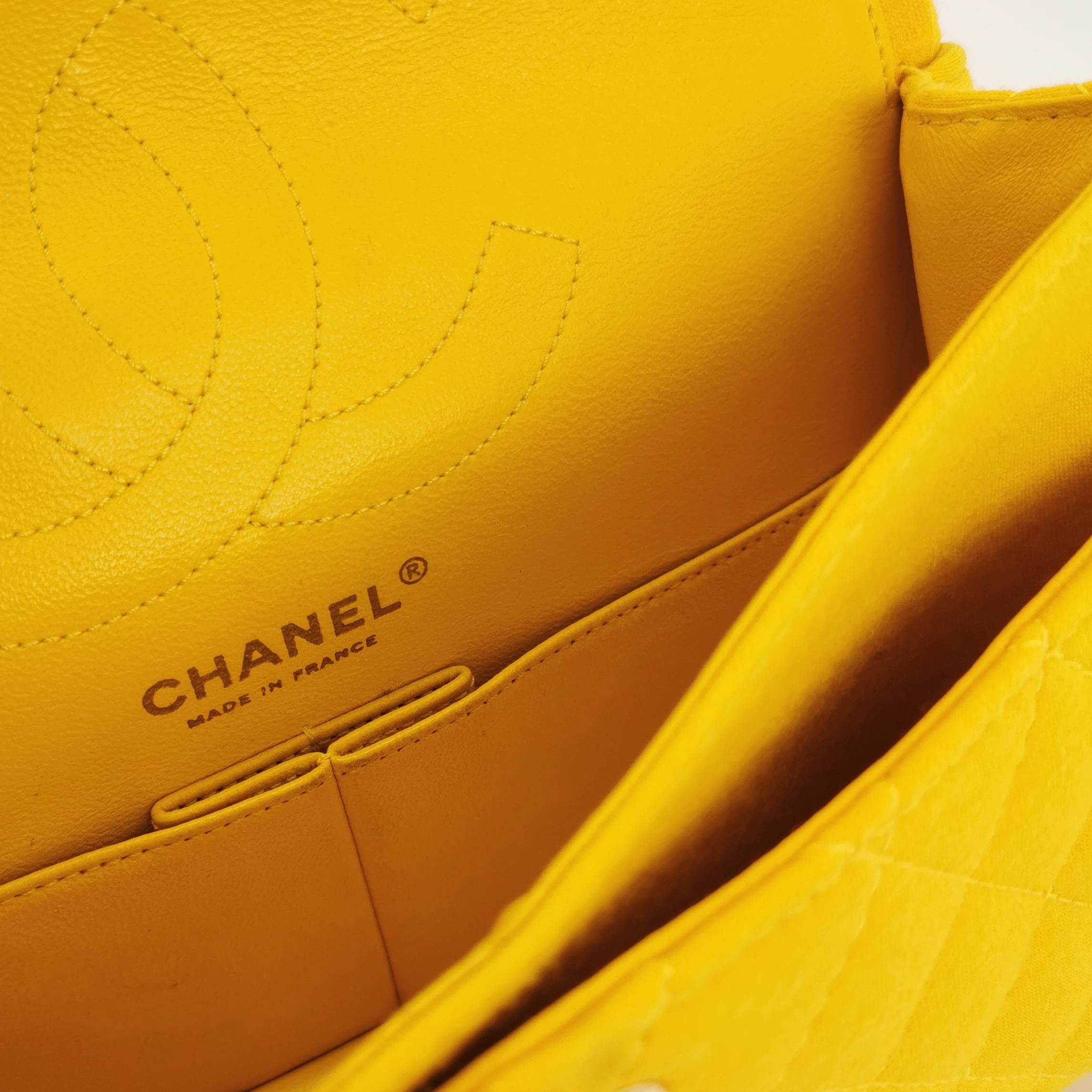 Chanel Chanel Women os Shoulder Bags Size ONE SIZE - 8 Thumbnail