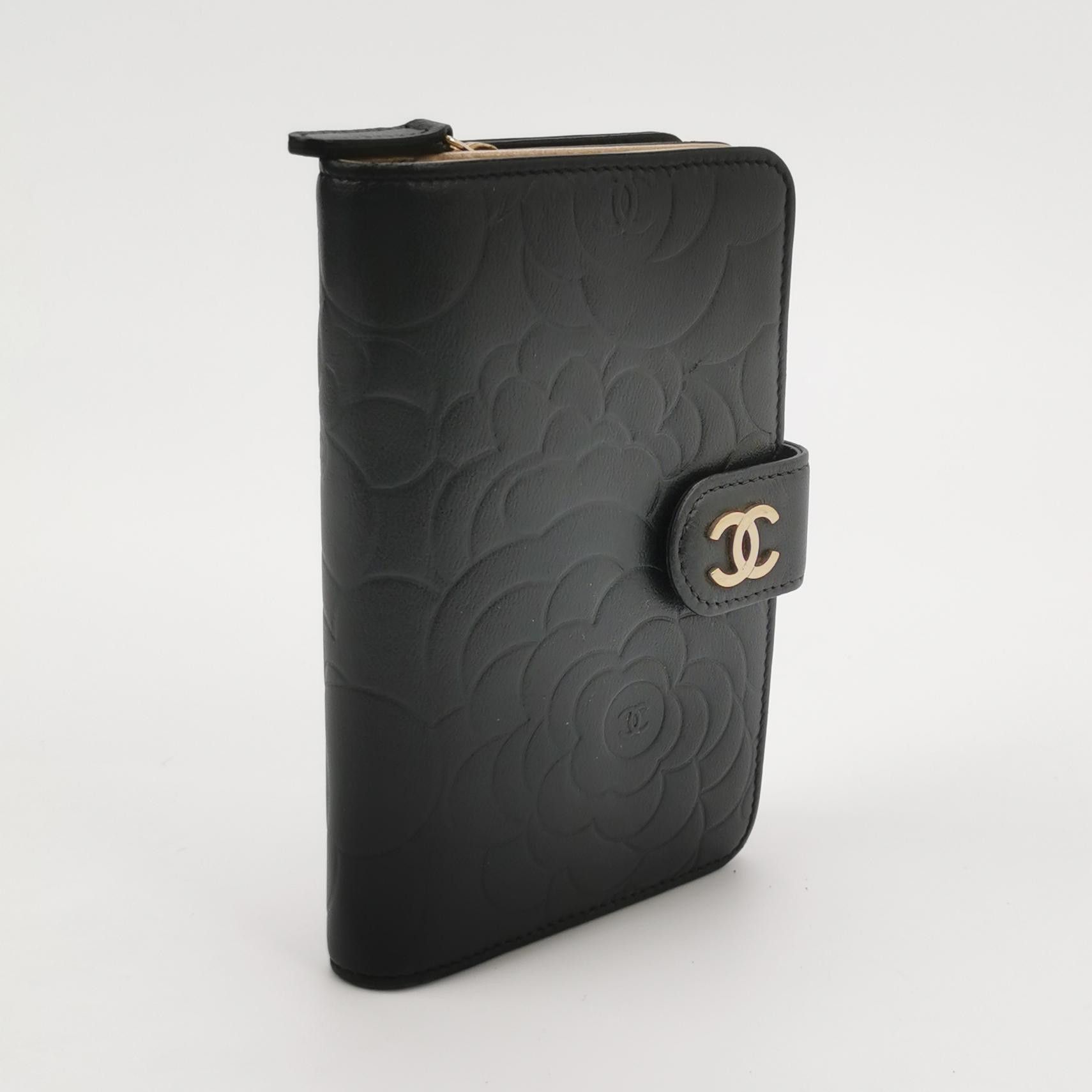 Chanel Chanel Women os Wallets Size ONE SIZE - 3 Thumbnail