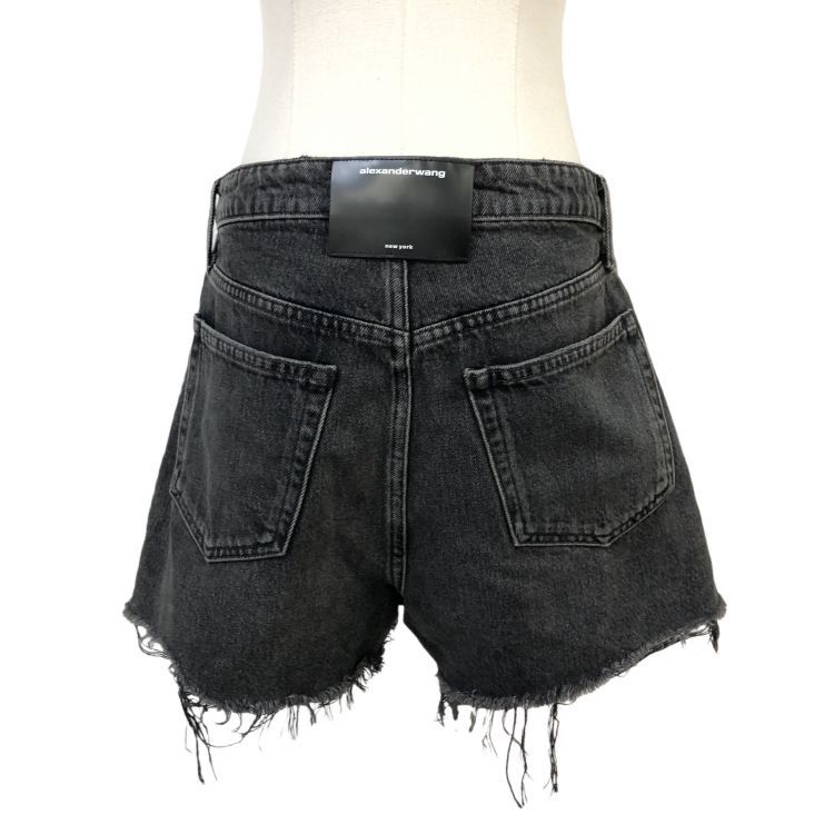 Alexander Wang Alexander Wang Raw Hem Black Denim Shorts Size 28 Size 28" / US 6 / IT 42 - 2 Thumbnail