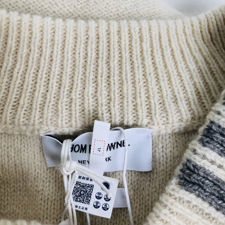 Thom Browne Thom Browne Mohair Blend V-Neck Vest Size 1 Size US S / EU 44-46 / 1 - 3 Thumbnail
