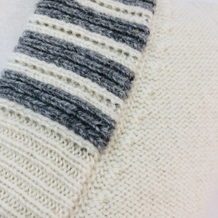 Thom Browne Thom Browne Mohair Blend V-Neck Vest Size 1 Size US S / EU 44-46 / 1 - 5 Thumbnail
