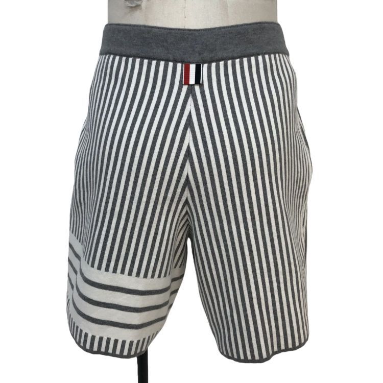 Thom Browne Thom Browne Striped Shorts Size 2 Size US 32 / EU 48 - 2 Thumbnail