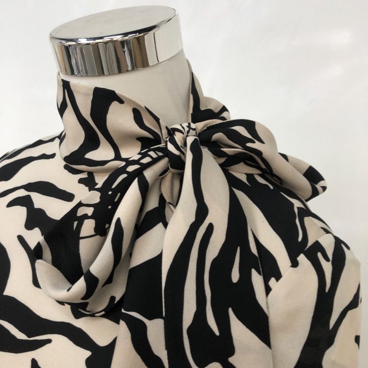 Valentino Valentino Tiger Print Silk Midi Dress Size 38 Size XS / US 0-2 / IT 36-38 - 7 Thumbnail