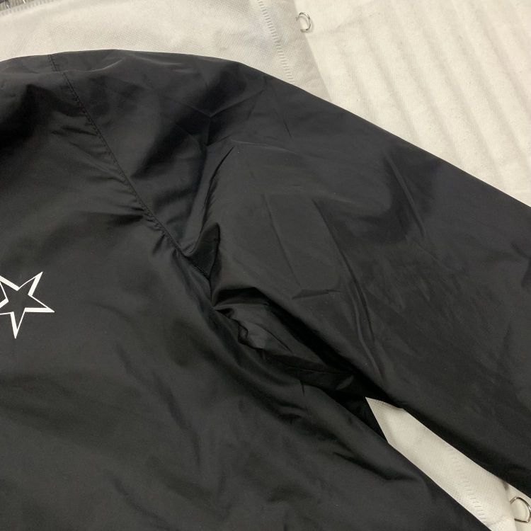 Valentino Valentino Star Logo Windbreaker Jacket Size S Size US S / EU 44-46 / 1 - 7 Thumbnail