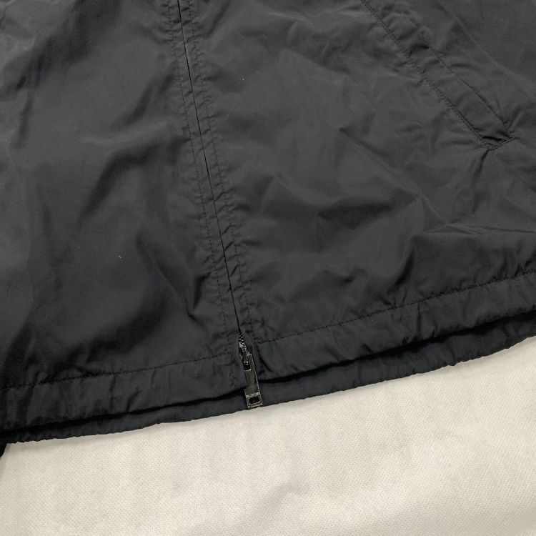 Valentino Valentino Star Logo Windbreaker Jacket Size S Size US S / EU 44-46 / 1 - 8 Thumbnail
