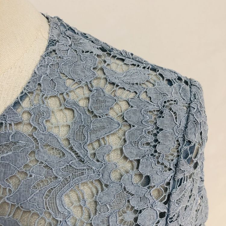 Valentino Valentino Blue Lace Midi Dress Size 40 Size S / US 4 / IT 40 - 7 Thumbnail