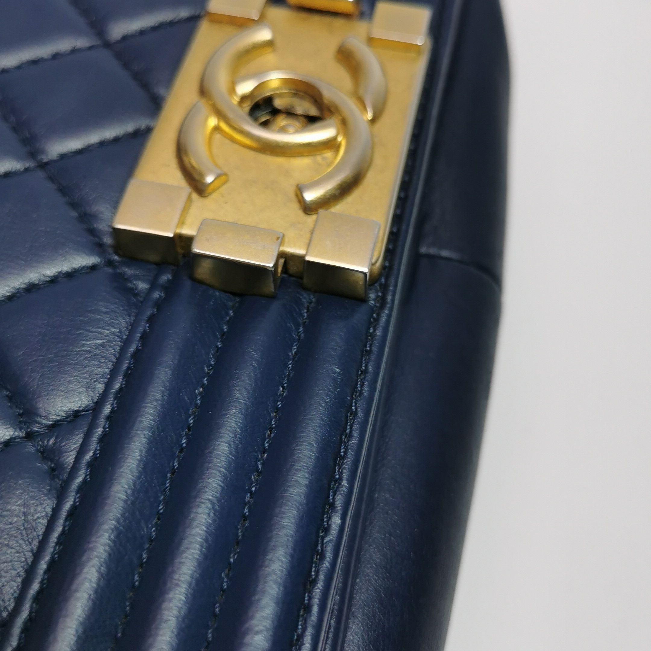 Chanel Chanel Women os Shoulder Bags Size ONE SIZE - 16 Thumbnail