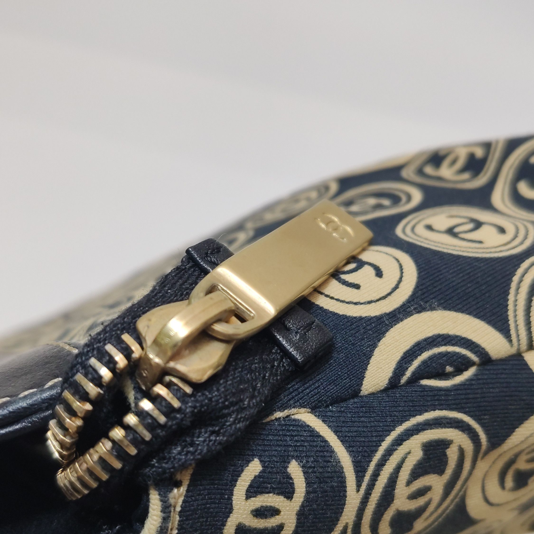 Chanel Chanel Women os Clutches Size ONE SIZE - 9 Thumbnail