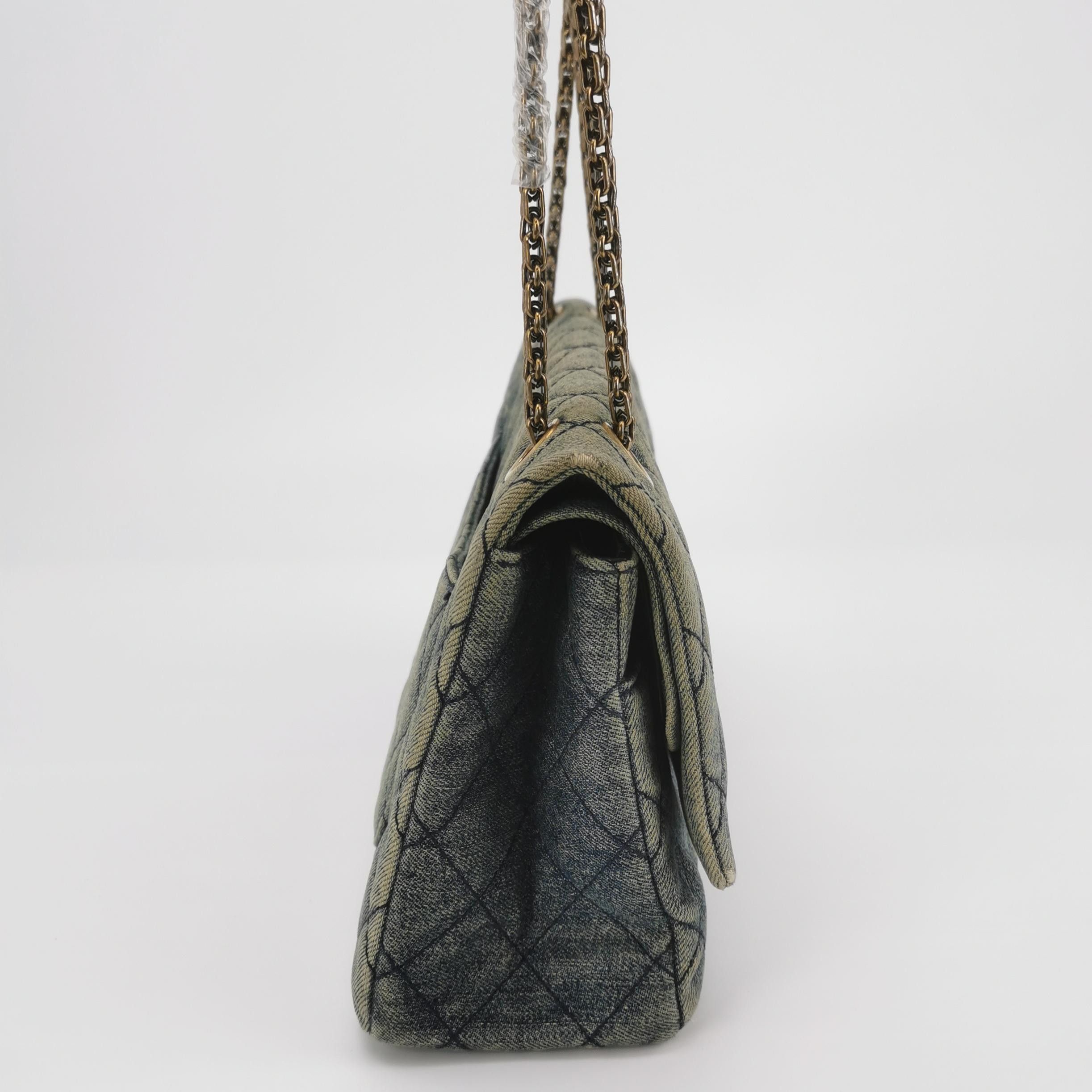 Chanel Chanel Women os Shoulder Bags Size ONE SIZE - 4 Thumbnail
