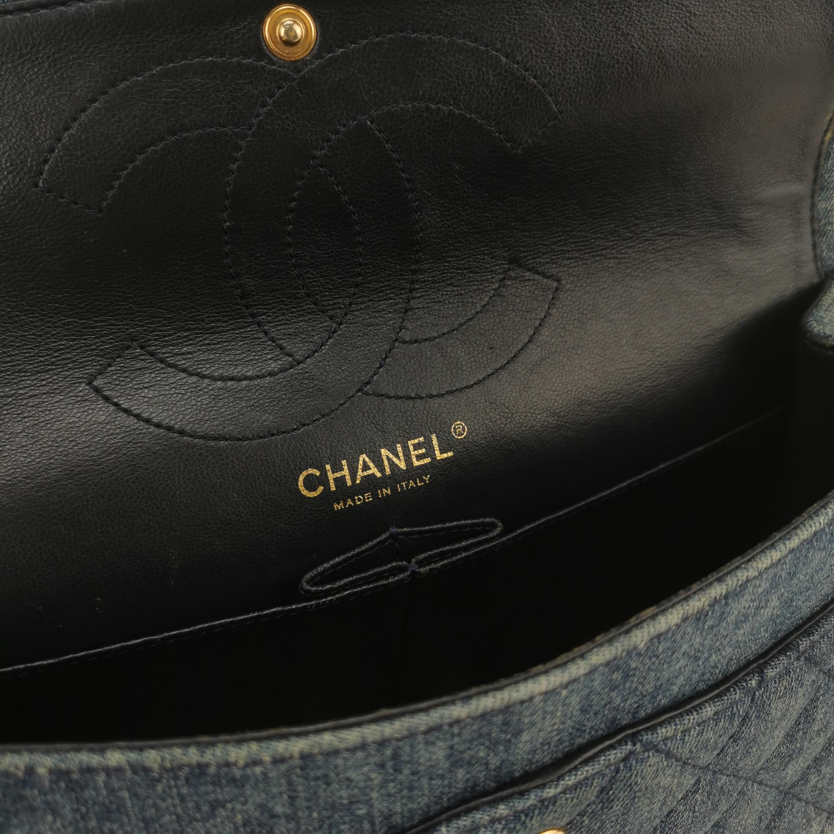 Chanel Chanel Women os Shoulder Bags Size ONE SIZE - 8 Thumbnail
