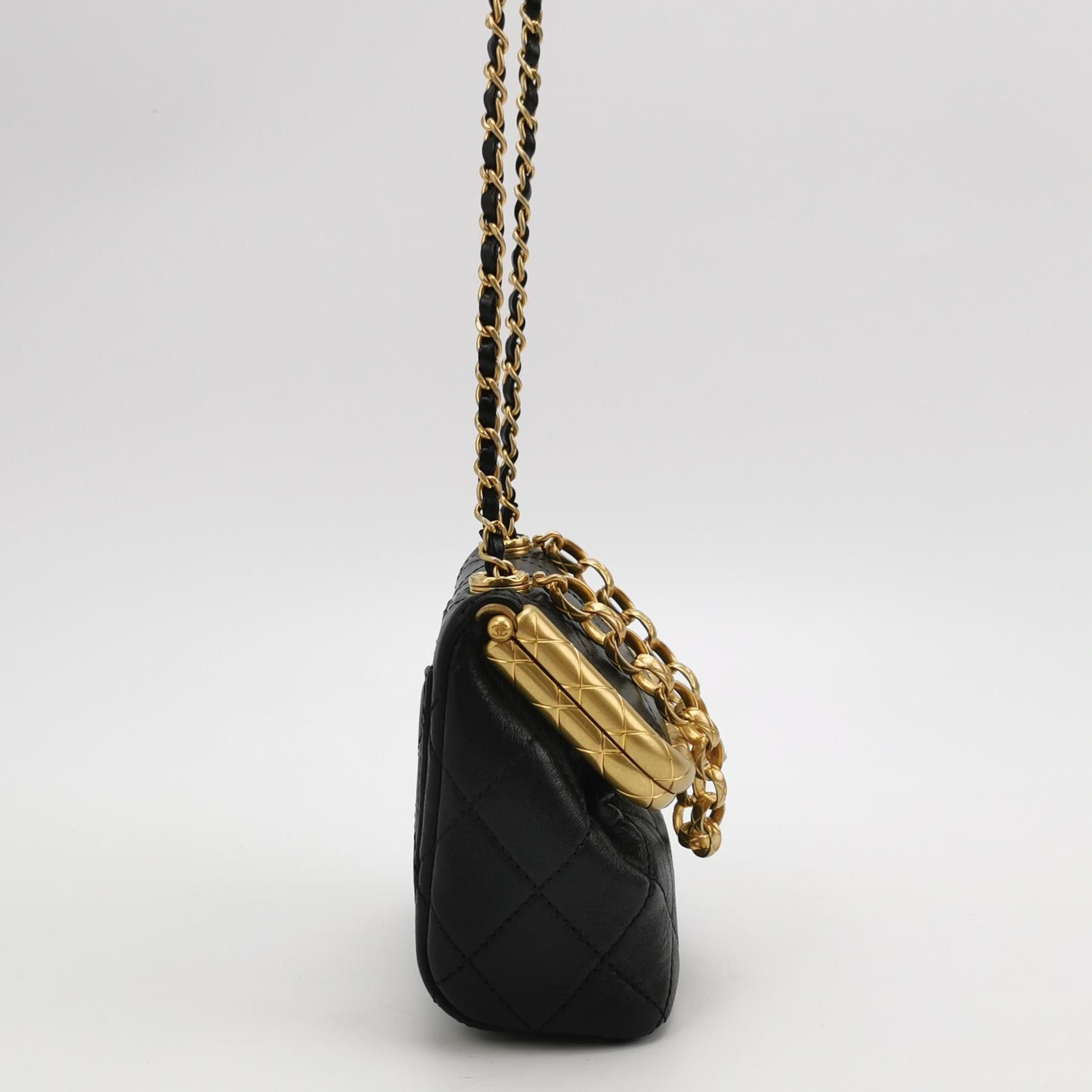 Chanel Chanel Women os Shoulder Bags Size ONE SIZE - 4 Thumbnail
