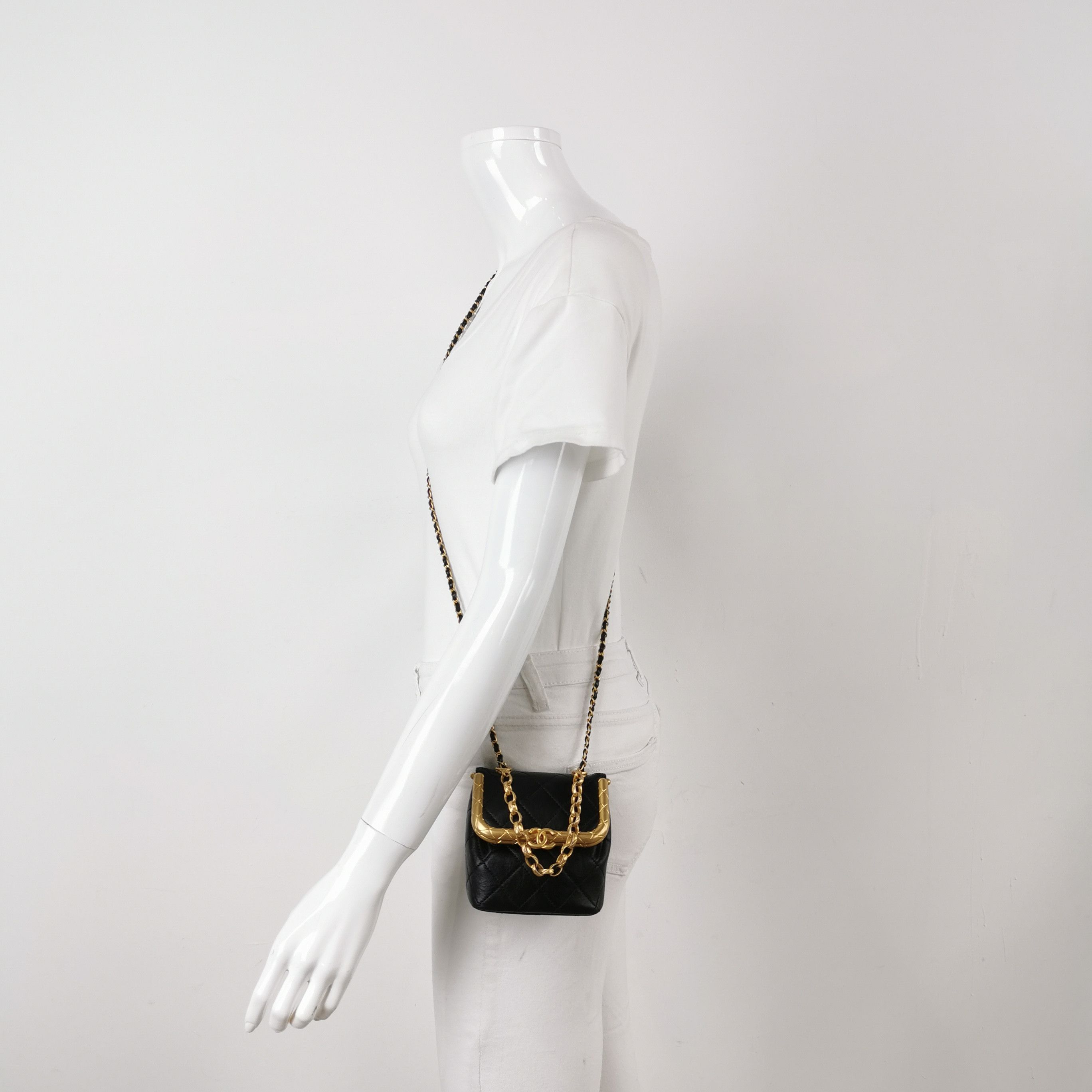 Chanel Chanel Women os Shoulder Bags Size ONE SIZE - 2 Thumbnail