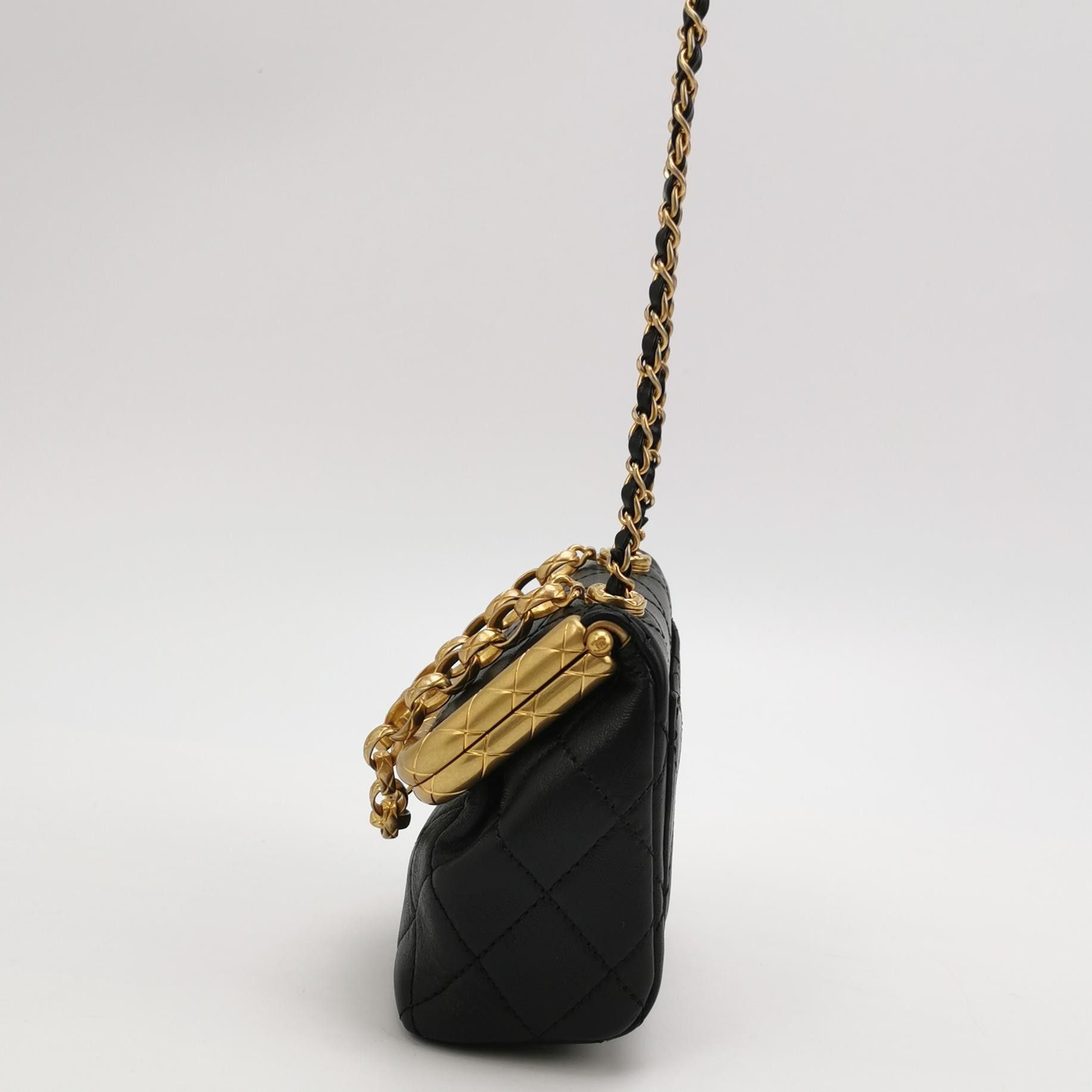 Chanel Chanel Women os Shoulder Bags Size ONE SIZE - 3 Thumbnail