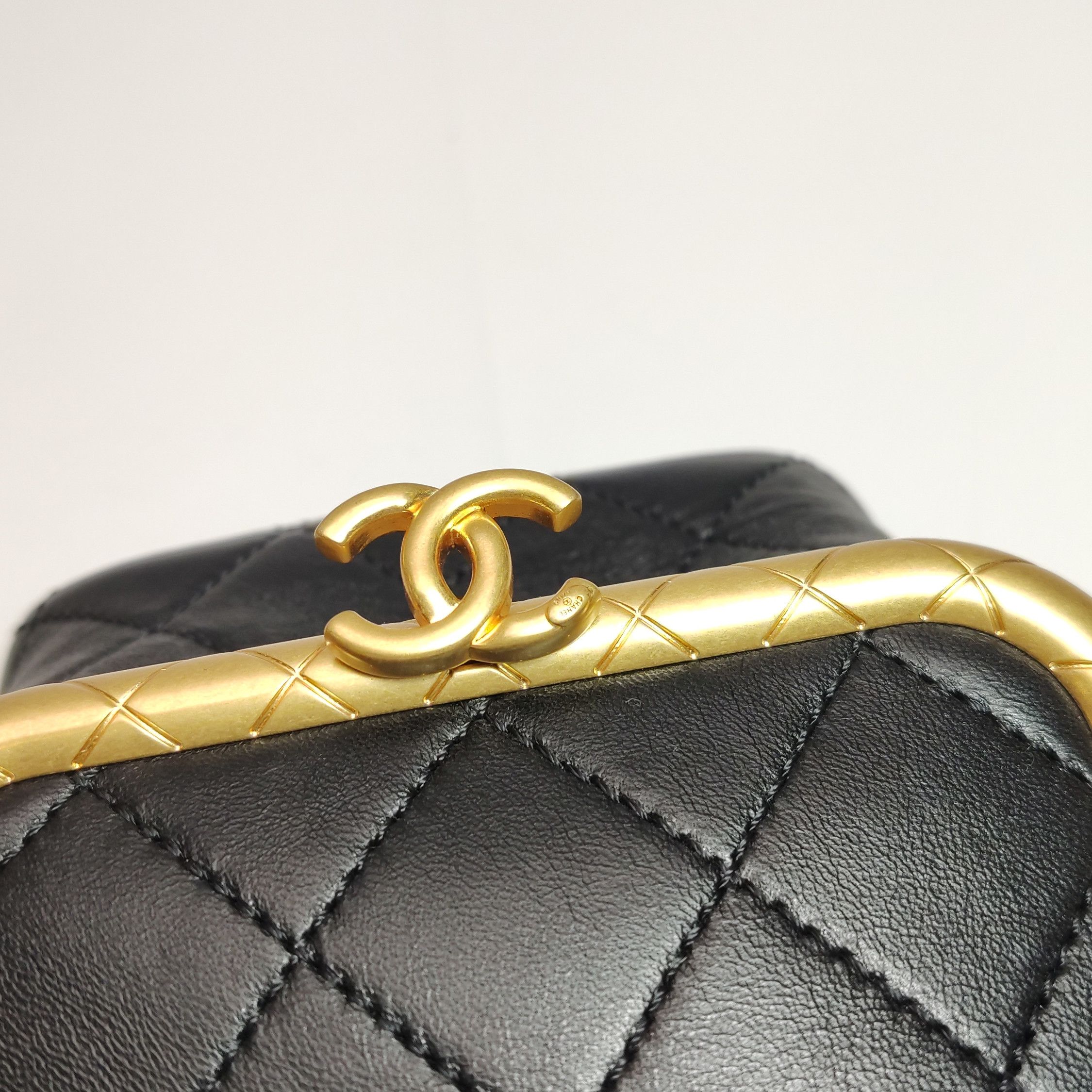 Chanel Chanel Women os Shoulder Bags Size ONE SIZE - 15 Thumbnail